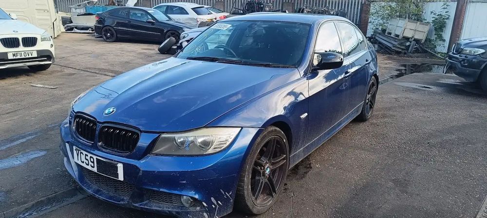 Dezmembrari / Dezmembrez BMW E90 318d N47D20U0 cutie viteze automată - GA6HP19Z cod culoare LE-MANS-BLAU METALLIC (381).