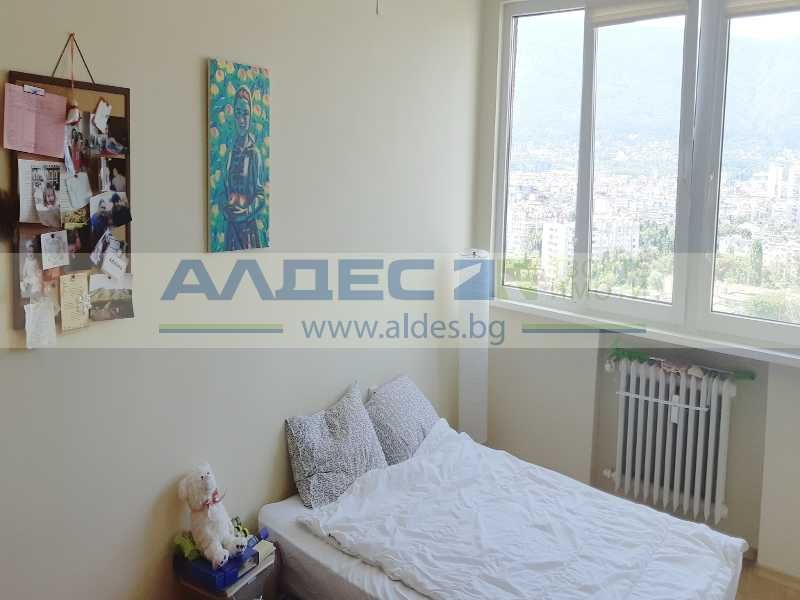 Дава се под наем Двустаен апартамент в София, Красно село - 65 кв.м за 600 € - Снимка #1