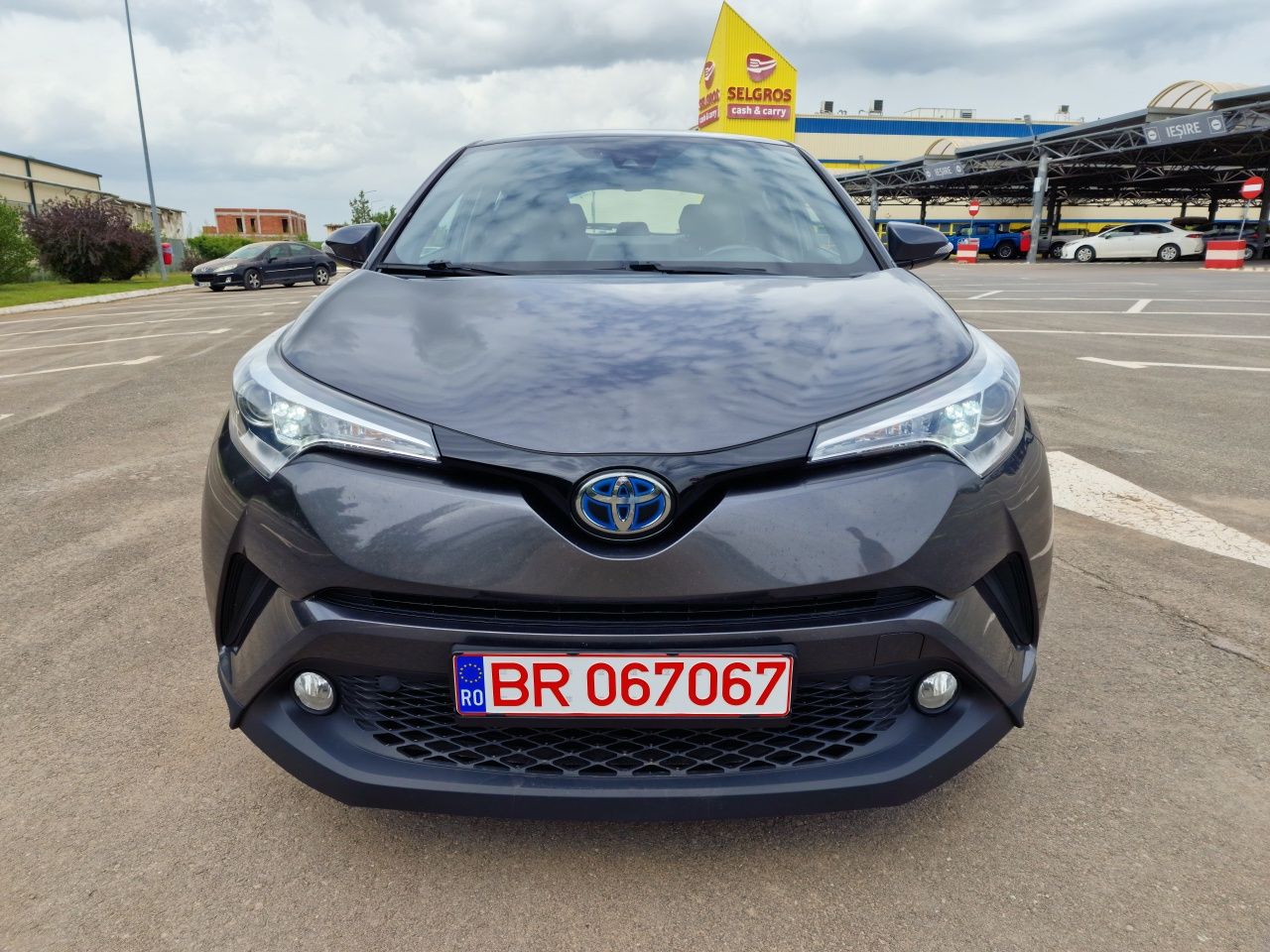 Toyota Chr 1.8 hibrid