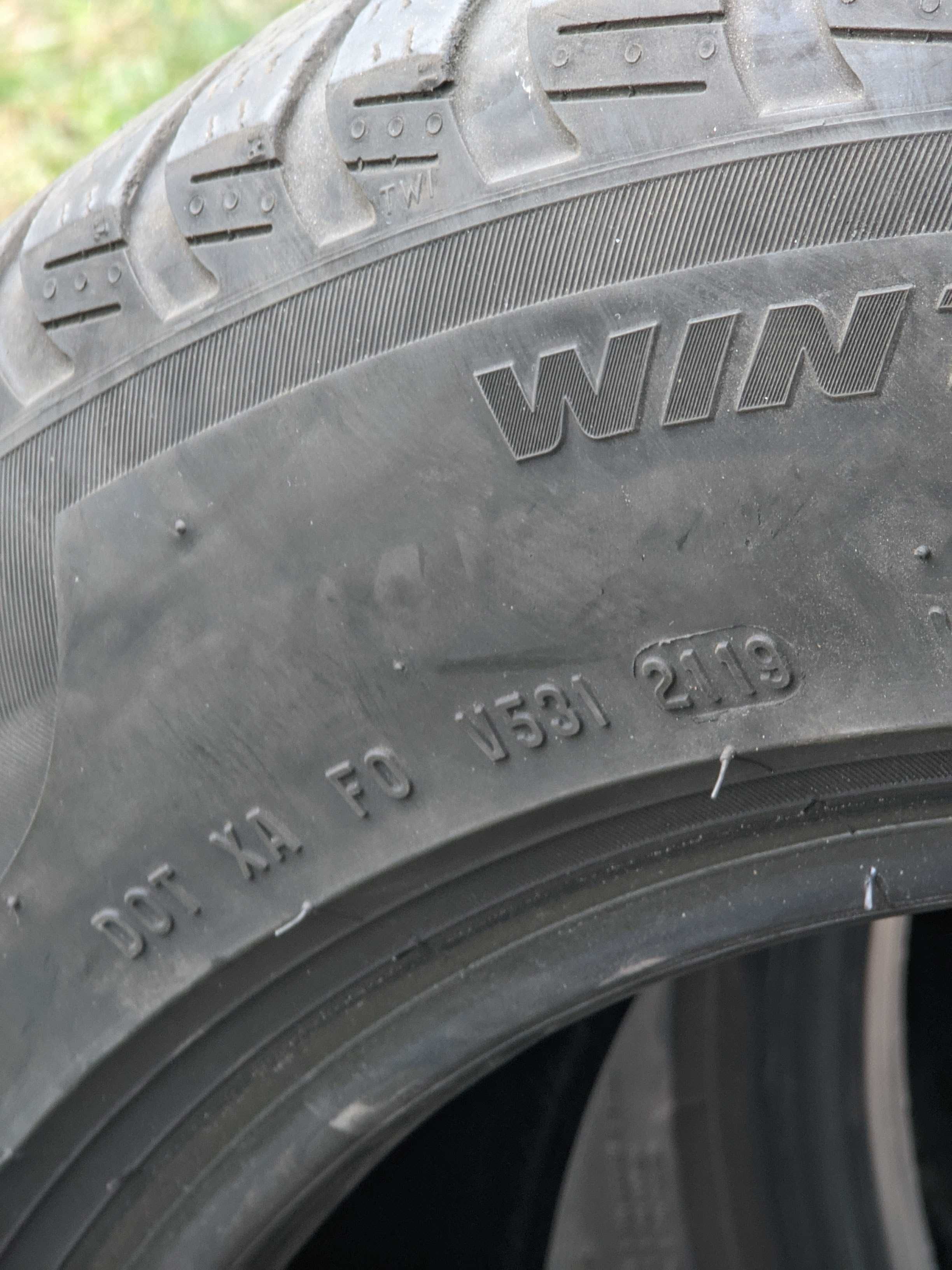 Set 2 Anvelopa de iarna 205 60 R16, DOT 21.19 Pirelli Sottozero 3