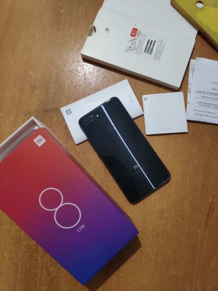 Смартфон Xiaomi mi8 lite