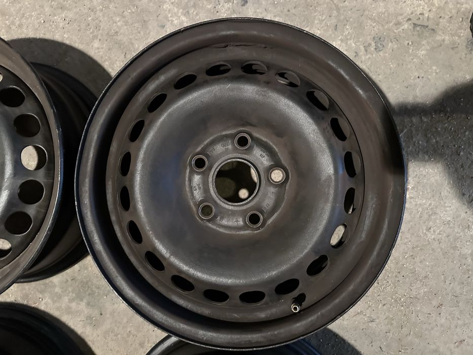 Комплект железни джанти 5х112