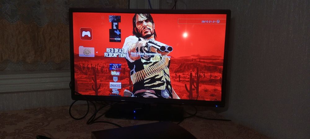 PS3 sotiladi 1 tera pamit 28 igra bor