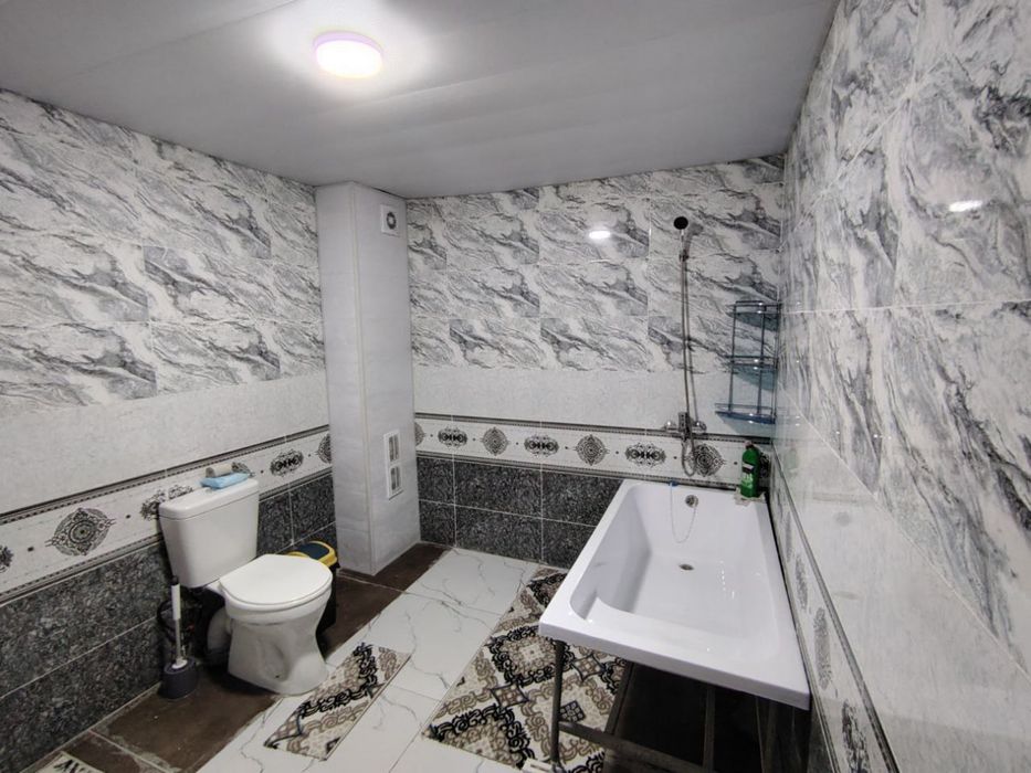 Fargona shaxar oybek radomdi yonida kunli kvartira bor bezzaks quyamiz