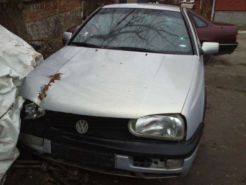 Два Vw Golf(Фолксваген Голф) 3 1.8i и 1.9 SDI на части