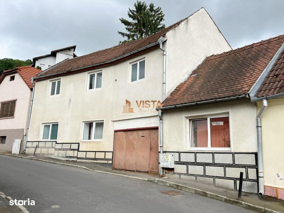 Casa de renovat,  7 camere, 3 bai, 300mp teren, zona Centrala, Matei B