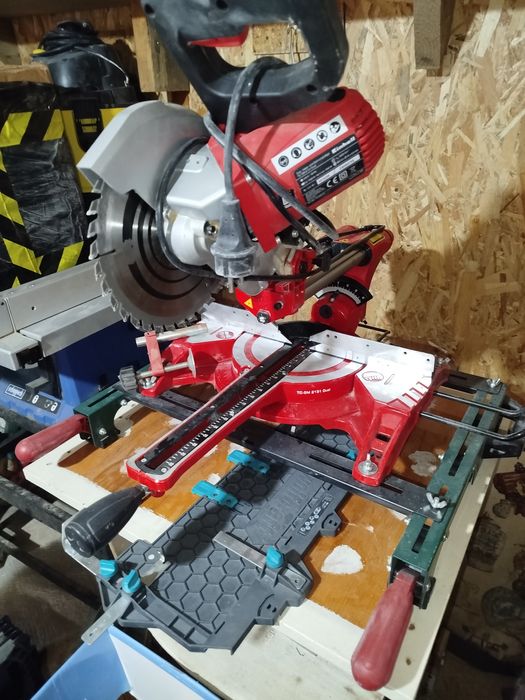 Circular culisant Einhell 210