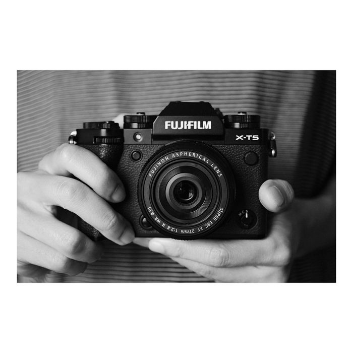 Fujifilm xt5 , body , тушка ,  состояние новой ,  40 mp