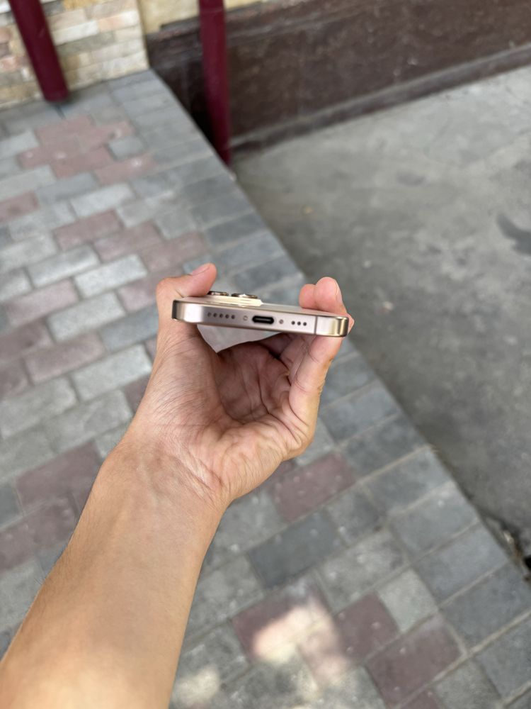 Iphone 16 pro ideal chetki