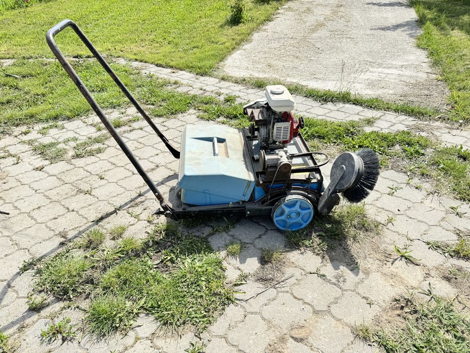 Vand maturatoare cu motor termic