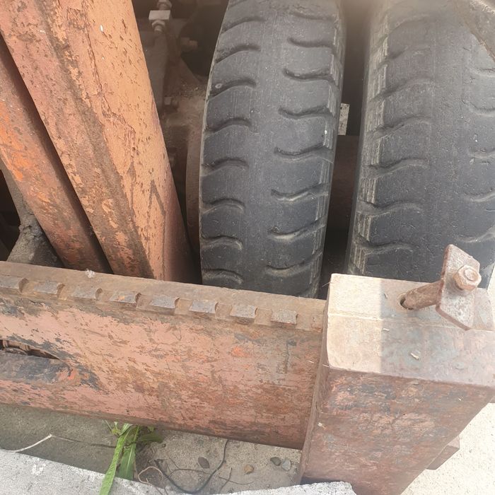 Stivuitor masiv roti duble schimb