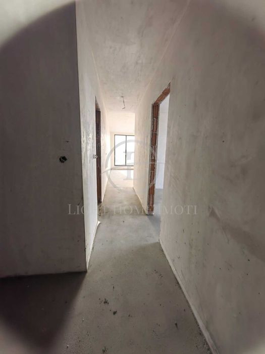 Продава се Четиристаен апартамент в Пловдив, Христо Смирненски - 117 кв.м за 1255 €/кв.м - Снимка #8