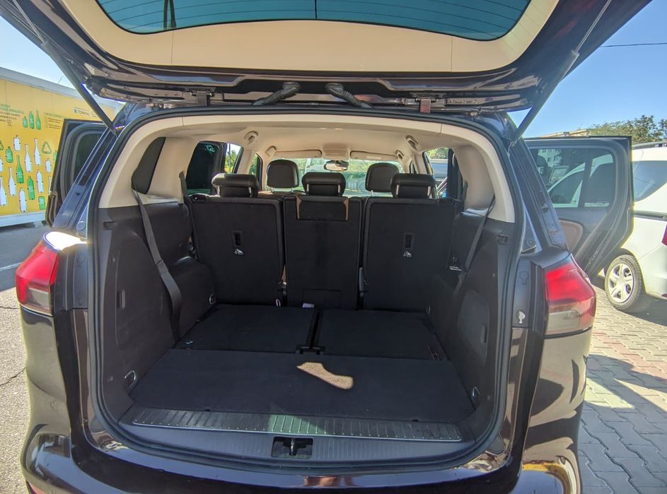 Opel Zafira 7 locuri