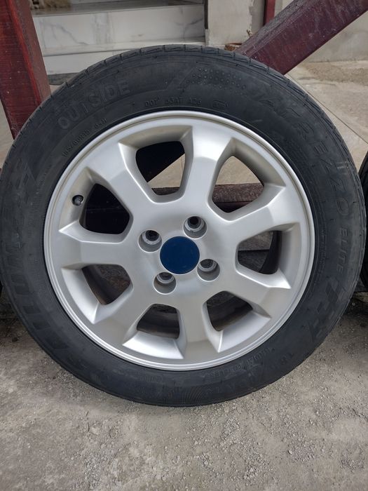Jante aliaj R15 cu anvelope vara 185/60/R15