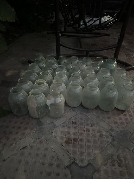 2 литрлік банкалар сатылады,2х литровые банки