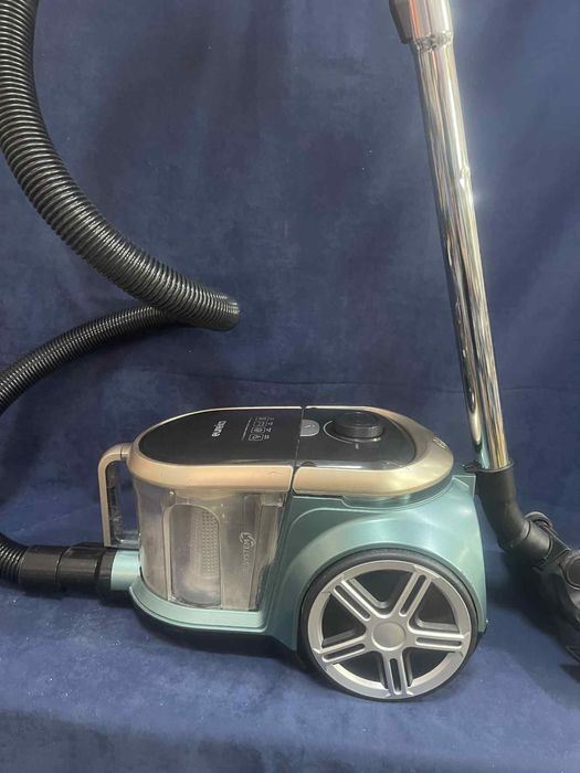 Прахосмукачка без торба Eureka