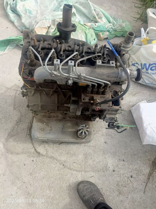 Mator sotiladi . Hamma narsasi ishlaydi .