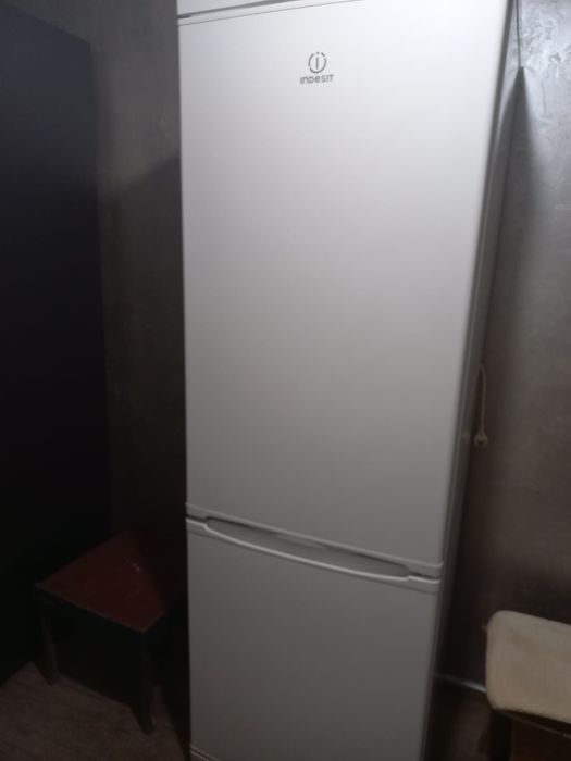 Холодильник продам