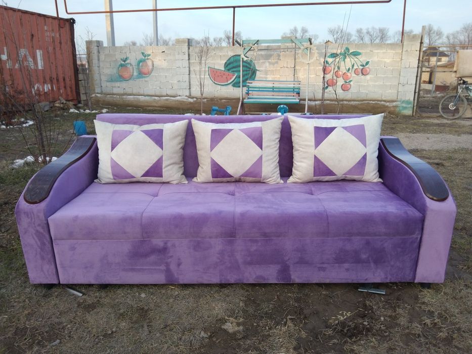 Мягкий мебель.Диван тахта.