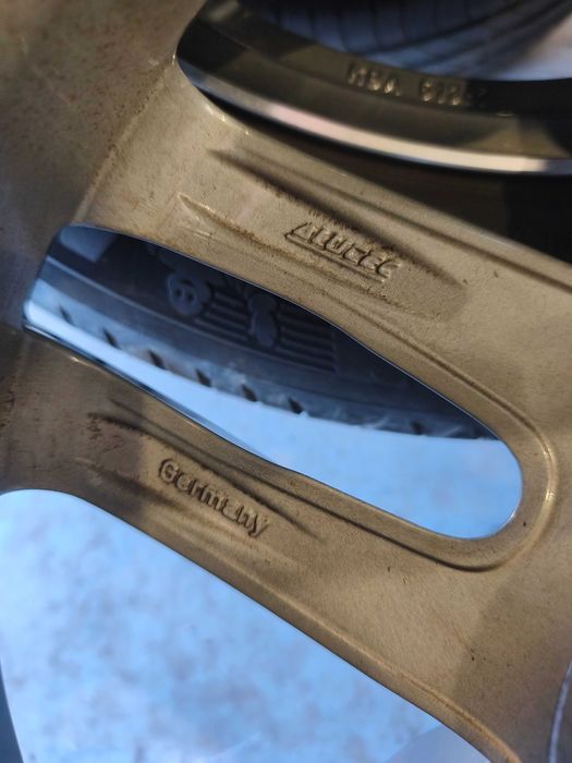 Alutec 18цола 5х112 ет38 J8 гуми Мишелин 225 55 18