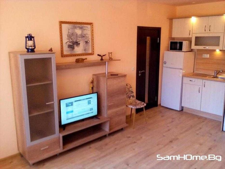 Дава се под наем Двустаен апартамент в Варна, Център - 55 кв.м за 500 € - Снимка #3