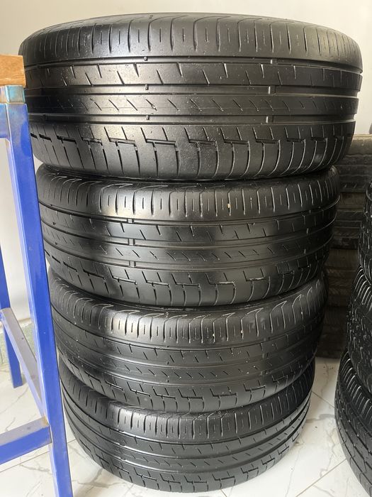215/55R17 Continental balon sotiladi