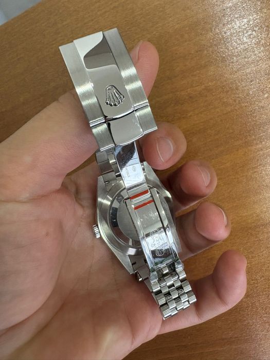 Ceas Replica , pt detalii mesaj în privat