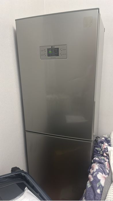 Срочно продам холодильник