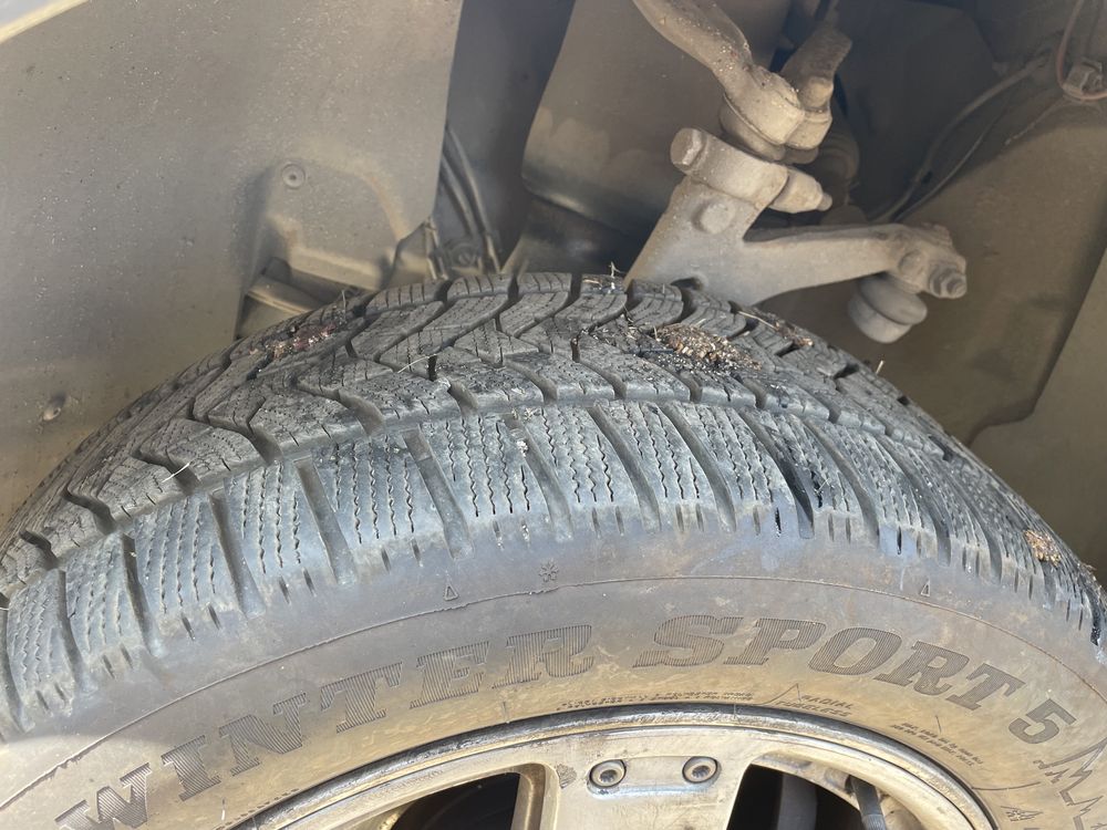 Нови зимни гуми Dunlop/99V & Kleber 235/55/17/103V