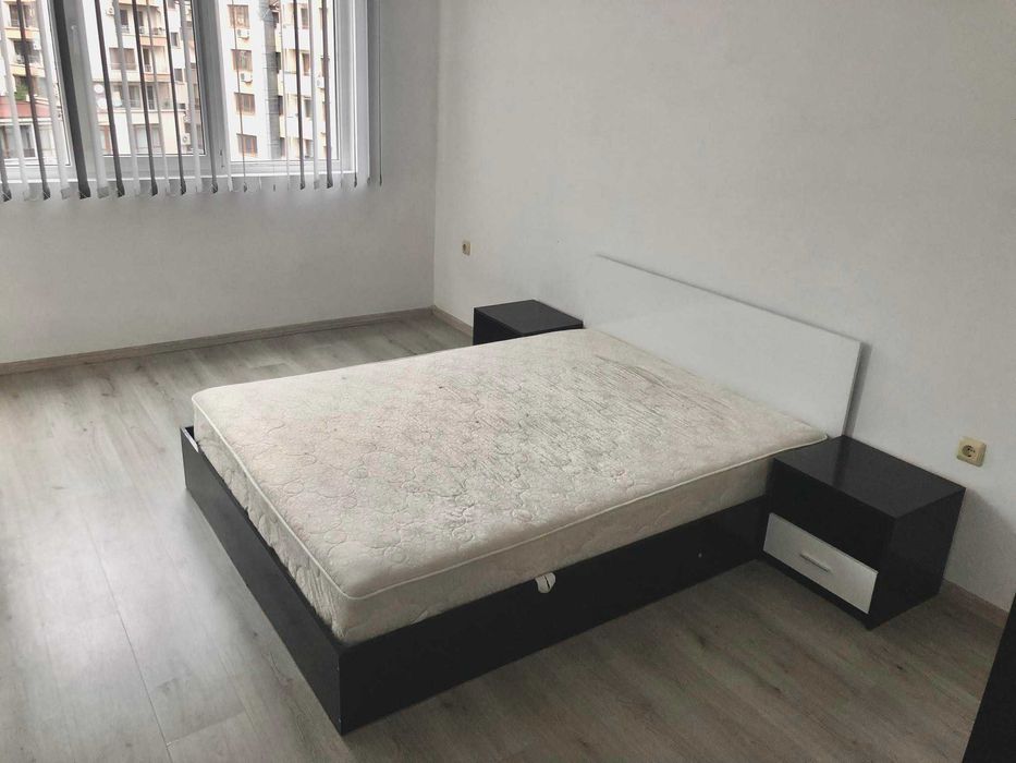 Дава се под наем Двустаен апартамент в Бургас, Изгрев - 80 кв.м за 280.5 € - Снимка #6