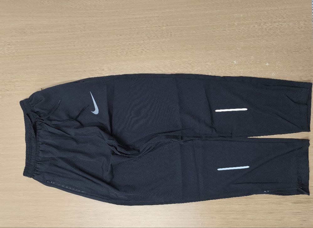 Nike светещ спортен комплект – нов М размер