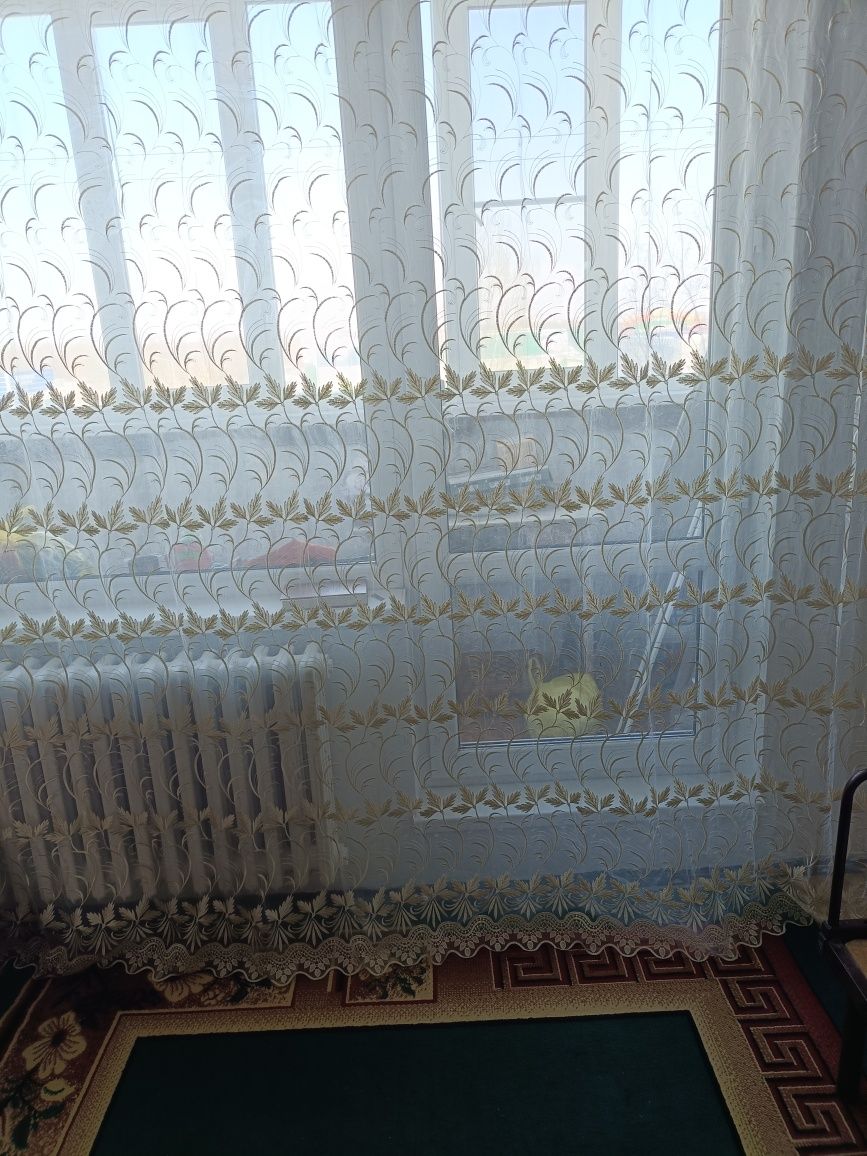 Продам тюль и ковры