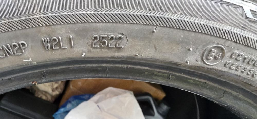 Зимна гума Barum 245 40 18 - dot 22, 1 брой