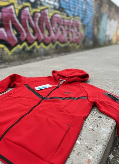 Trening Nike TECH Fleece Rosu - Produs Premium - Bumbac