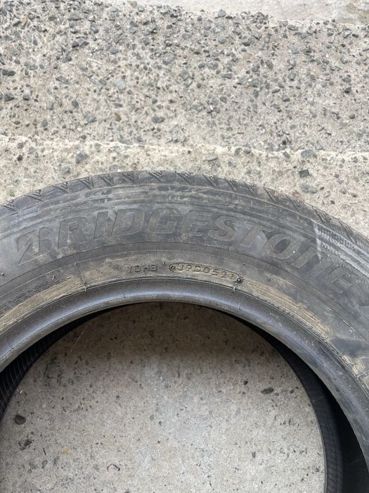 Шины зимние 235 65/17