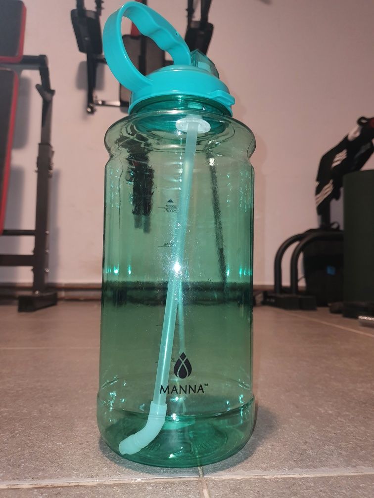 Sticlă de apă Manna
