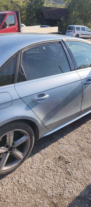 Задна дясна врата Audi A4 B8