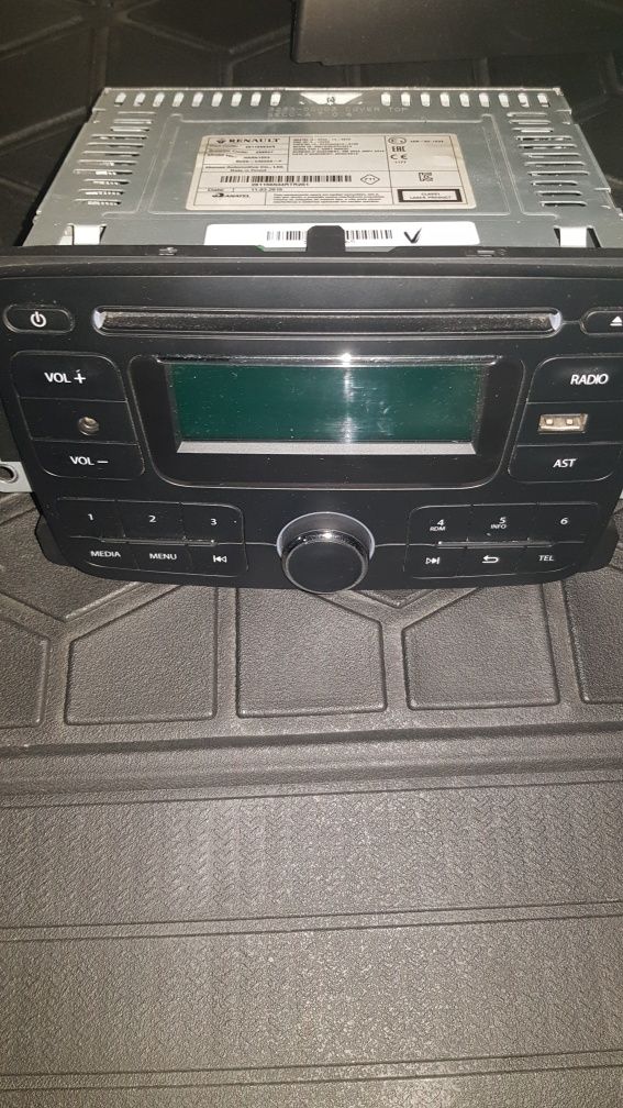 Casetofon usb-cd, Dacia!