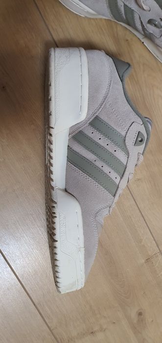 Men's Adidas Rivalry Low