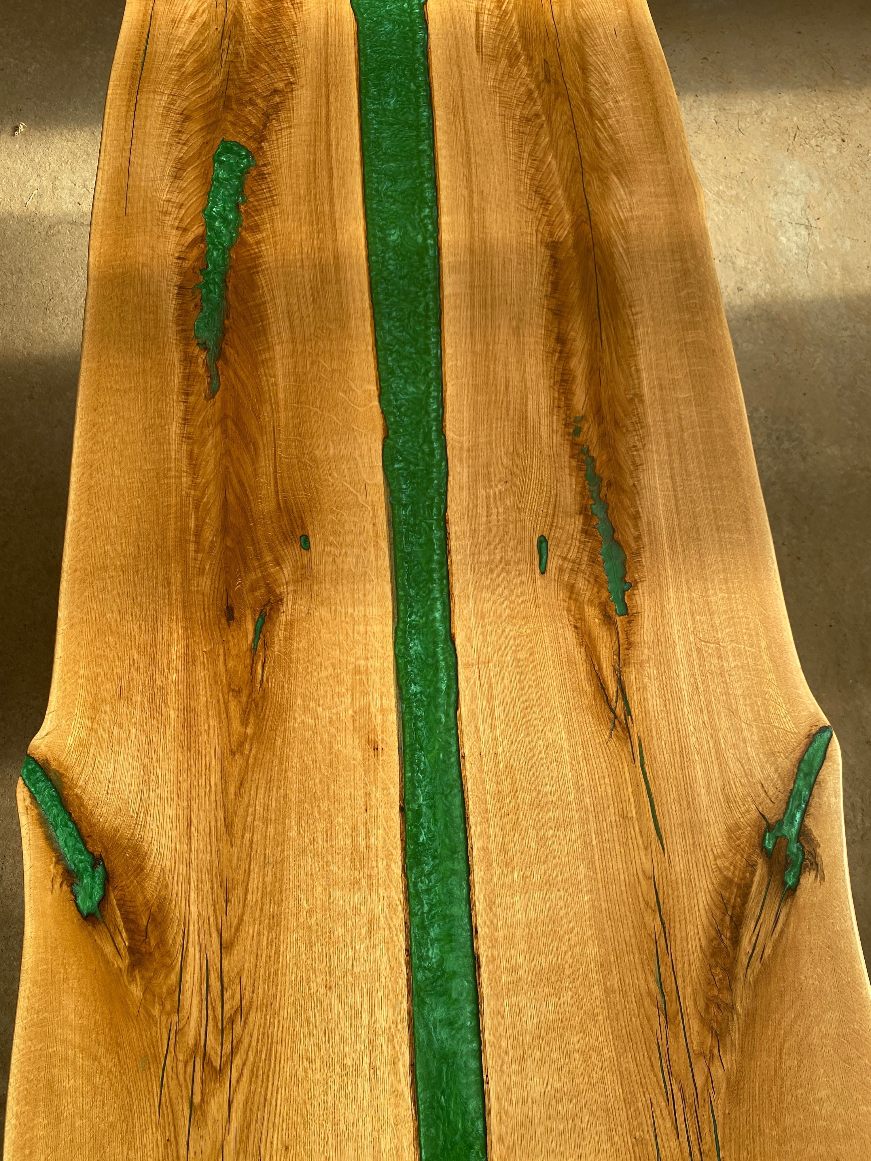 Masa lemn masiv stejar cu rășina epoxidica