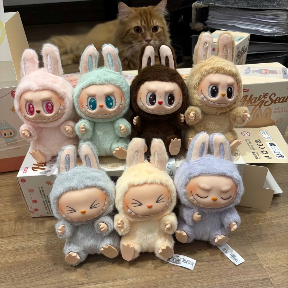 Плюшена играчка Labubu 15cm, ключодържател Лабубу