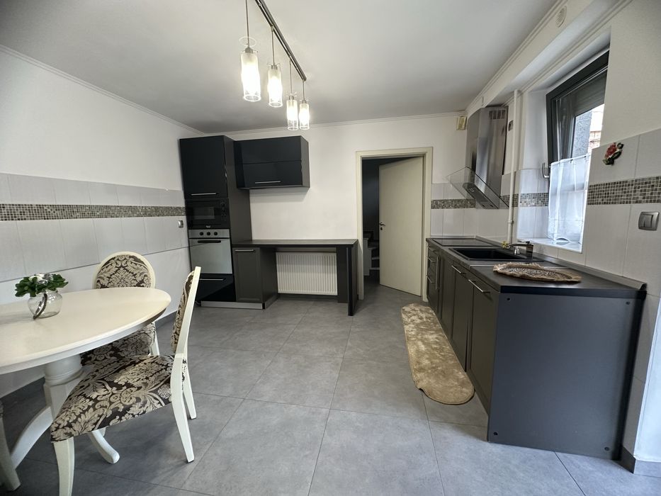 Vand sau inchiriez casa lipovei