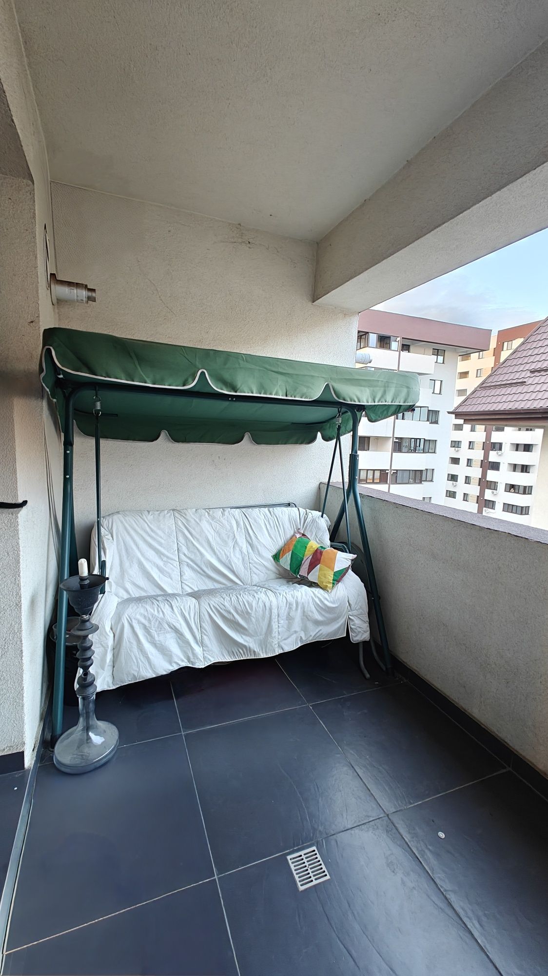 Apartament 2 camere mobilat și loc de parcare in complex rezidential.