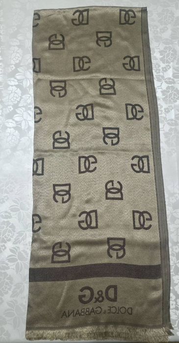 Продавам луксозни шалове