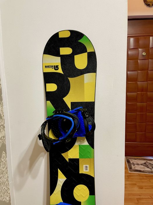 Placa snowboard burton 147 cm cu legaturi  burton