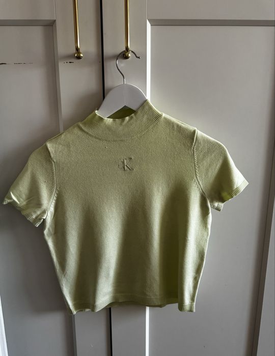 Пуловери Calvin Klein