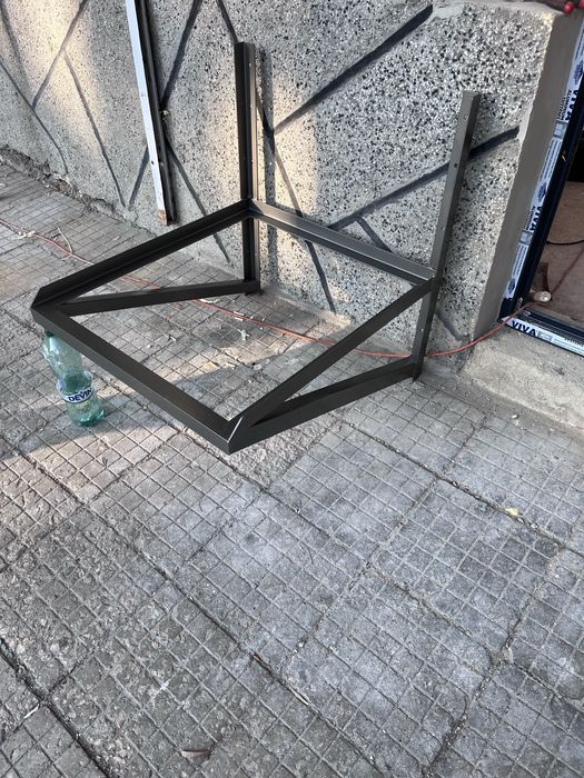 Метална стойка за вендинг АСТРО