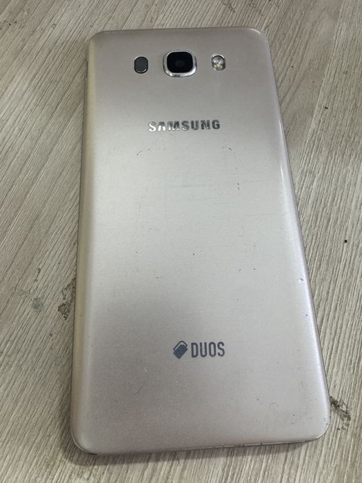 Самсунг j 7 2016