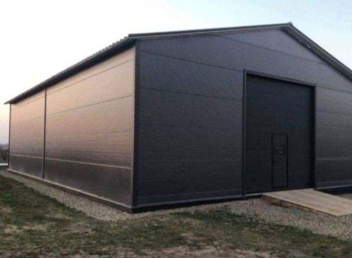 Dau hala metalica la schimb cu  mașini auto