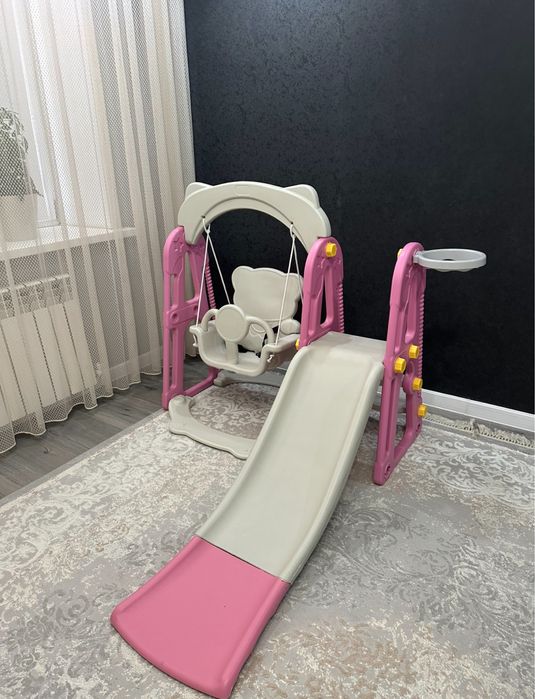 Горка с качелями